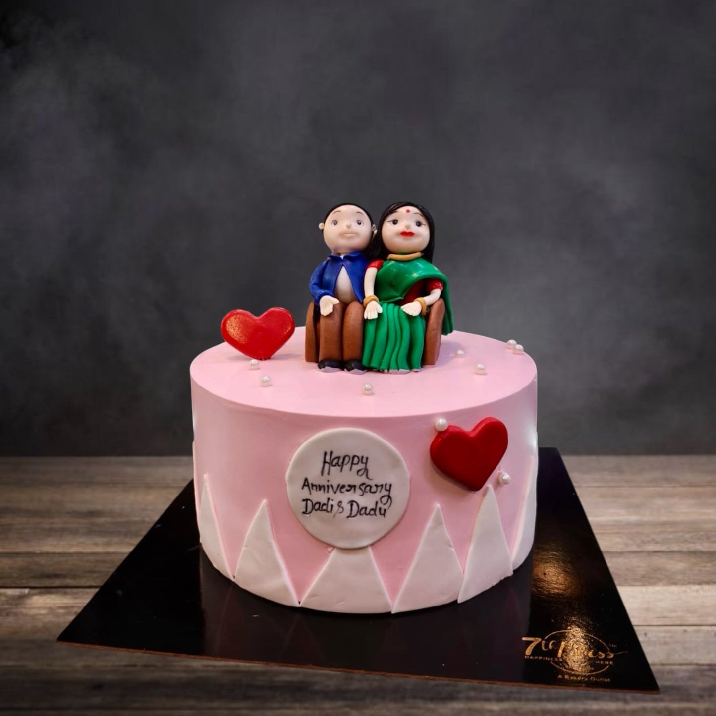 Grandparents Sofa Couple Cake
